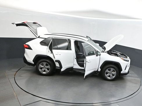 Used 2022 Toyota RAV4 XLE image 51