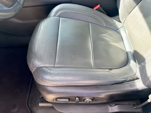Used 2018 Chevrolet Traverse LT image 20