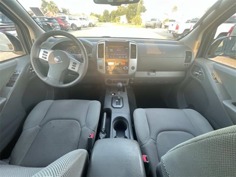 Used 2020 Nissan Frontier SV w/ Midnight Edition Floor Mats image 20