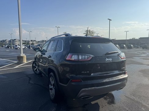 Used 2019 Jeep Cherokee Limited image 5