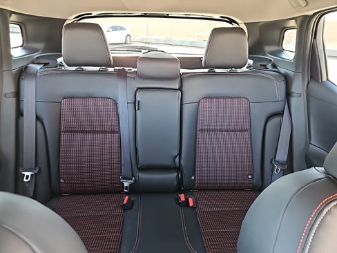 New 2026 Nissan Kicks SR w/ Cold Weather Package image 24