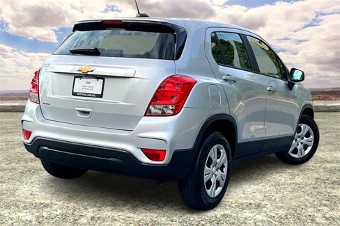 Used 2018 Chevrolet Trax LS image 5