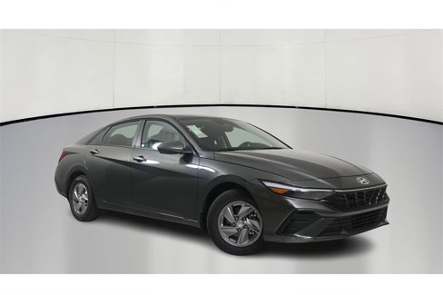 New 2025 Hyundai Elantra SE image 1