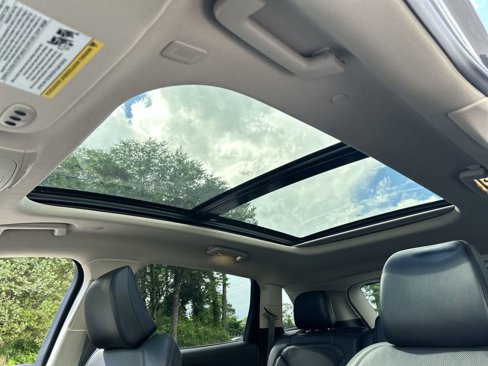 Certified 2023 Lincoln Nautilus Reserve w/ Monochromatic Package image 63