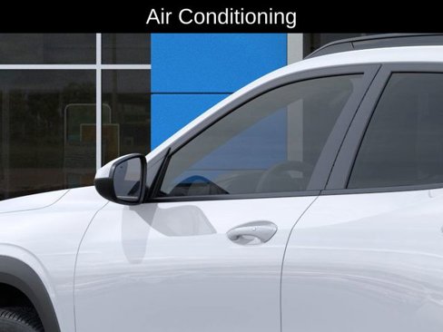 New 2025 Chevrolet Trax LT w/ Driver Confidence Package image 13