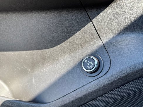 Used 2019 GMC Acadia Denali image 14