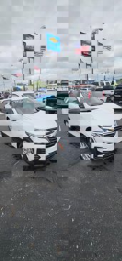 Used 2022 Chevrolet Equinox LS w/ LS Convenience Package image 1