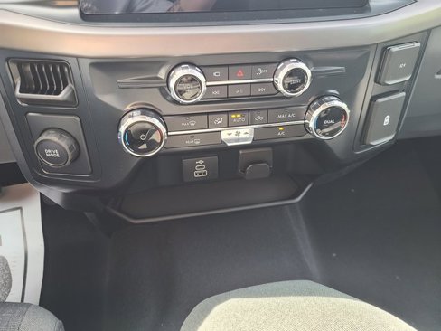 New 2025 Ford F150 XLT w/ Equipment Group 301A Standard image 13