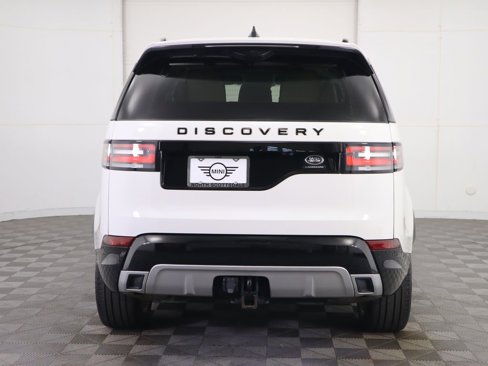 Used 2020 Land Rover Discovery Landmark image 6