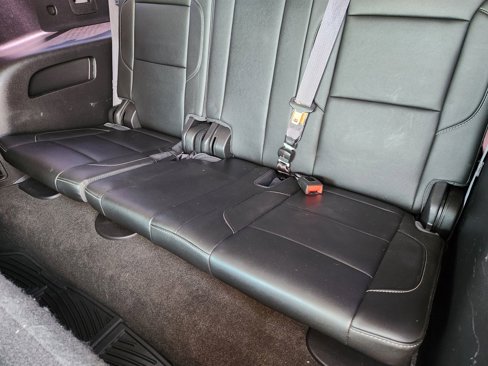 Used 2016 Chevrolet Suburban LT image 35