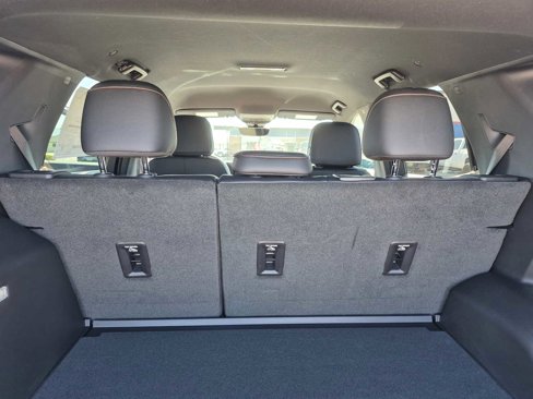 New 2026 Chevrolet Equinox ACTIV w/ Convenience Package III image 28