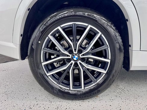 Used 2025 BMW X1 xDrive28i image 43