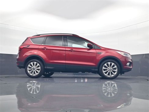 Used 2019 Ford Escape SEL image 24