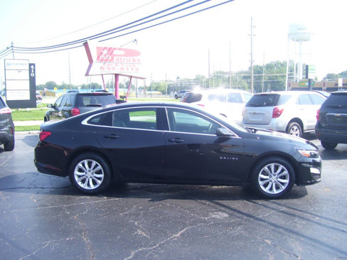 Used 2023 Chevrolet Malibu LT image 1