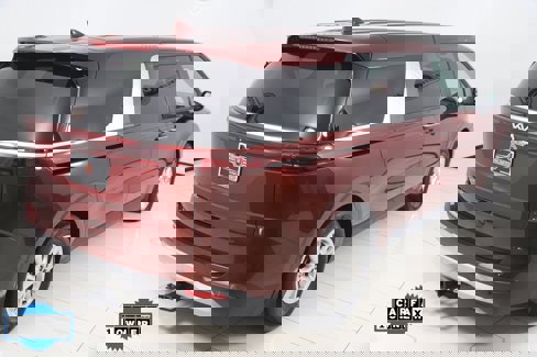 Used 2022 Kia Carnival LX w/ Paint Protection Package image 50