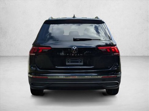 Used 2024 Volkswagen Tiguan S image 8