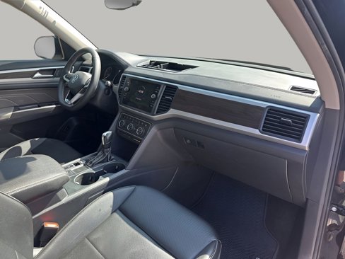 Used 2021 Volkswagen Atlas SE image 14