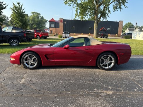 Used 2004 Chevrolet Corvette Convertible w/ Preferred Equipment Group image 6