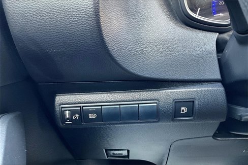 Used 2020 Toyota Corolla LE image 37
