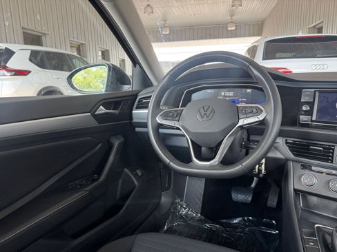 Used 2024 Volkswagen Jetta S image 32