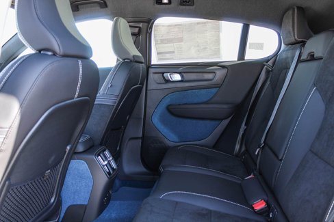 Used 2023 Volvo C40 P8 Recharge Ultimate image 19