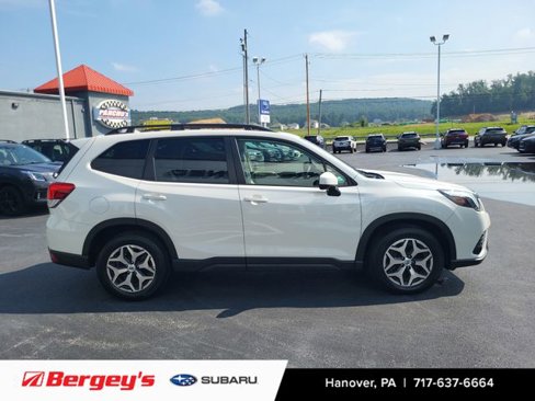 Certified 2022 Subaru Forester Premium image 6