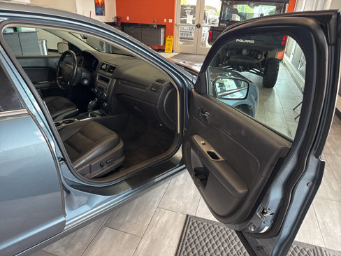 Used 2011 Ford Fusion SEL w/ 302A Rapid Spec Order Code image 37