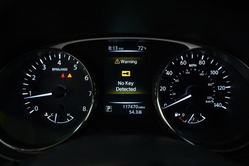 Used 2016 Nissan Rogue SV image 26