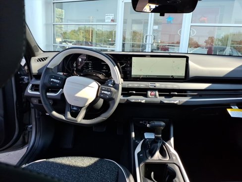 New 2025 Kia K4 GT-Line image 11