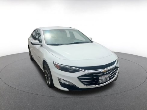 Used 2023 Chevrolet Malibu LT w/ Driver Confidence Package image 3