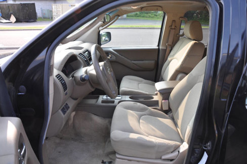 Used 2005 Nissan Frontier SE w/ (P01) Power Pkg image 16