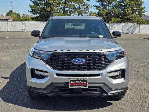Used 2023 Ford Explorer ST-Line w/ Class IV Trailer Tow Package image 6