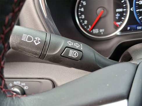 Used 2022 Chevrolet Blazer RS w/ Enhanced Convenience Package image 24