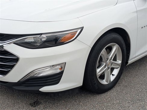 Used 2023 Chevrolet Malibu LS w/ Driver Confidence Package image 9
