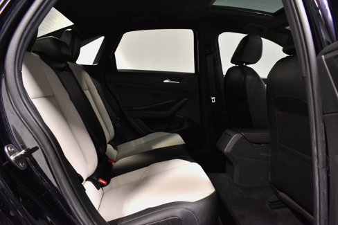 Used 2019 Volkswagen Jetta R-Line image 29