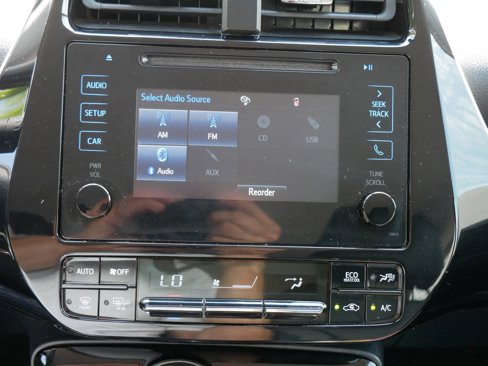 Used 2019 Toyota Prius XLE image 23