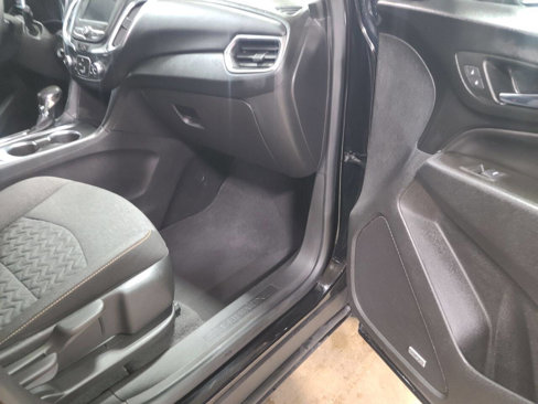 Used 2022 Chevrolet Equinox LT image 16
