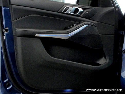 Used 2022 BMW X5 sDrive40i w/ M Sport Package image 13