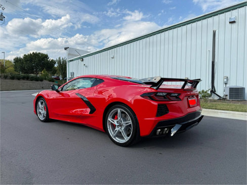Used 2023 Chevrolet Corvette Stingray Premium Cpe w/ Z51 Performance Package image 2