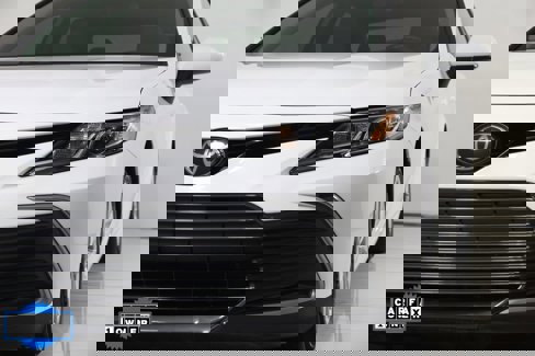 Used 2022 Toyota Camry LE image 61
