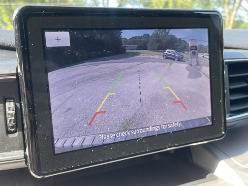 Used 2024 Ford Explorer XLT w/ Equipment Group 202A image 18