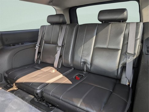 Used 2011 GMC Yukon XL SLT w/ SLT-2 Equipment Package image 7