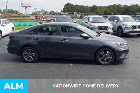 Used 2023 Kia Forte LXS image 5