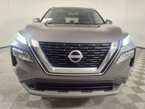 Used 2022 Nissan Rogue SV w/ SV Premium Package image 4