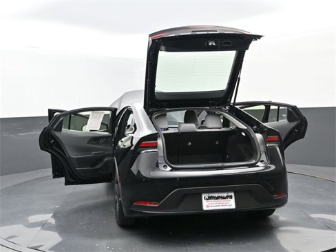 Used 2023 Toyota Prius LE image 34