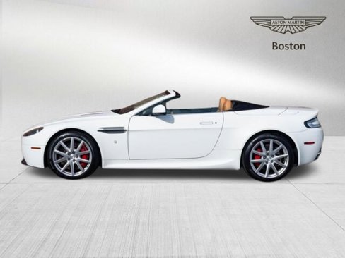 Used 2015 Aston Martin V8 Vantage Roadster image 23