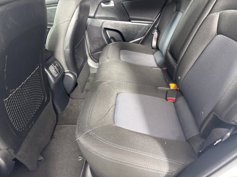 Used 2016 Kia Sportage LX image 16