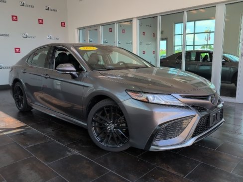 Used 2023 Toyota Camry XSE image 2
