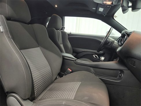 Used 2022 Dodge Challenger GT image 33