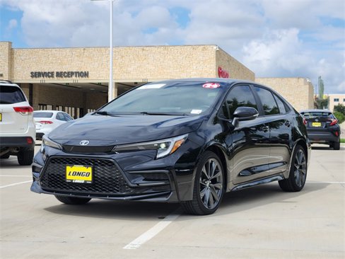 Certified 2024 Toyota Corolla SE image 3